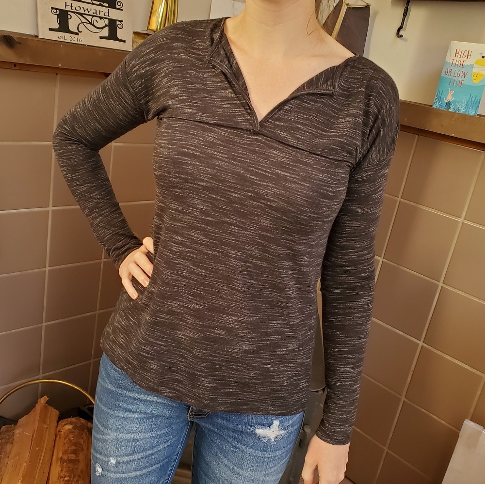 Olive & Oak Black Split Back Heather Long Sleeve - Picture 6 of 6